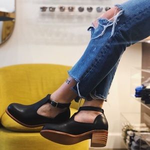 Red Wing Ida Boot, Black Leather, size 8 1/2.